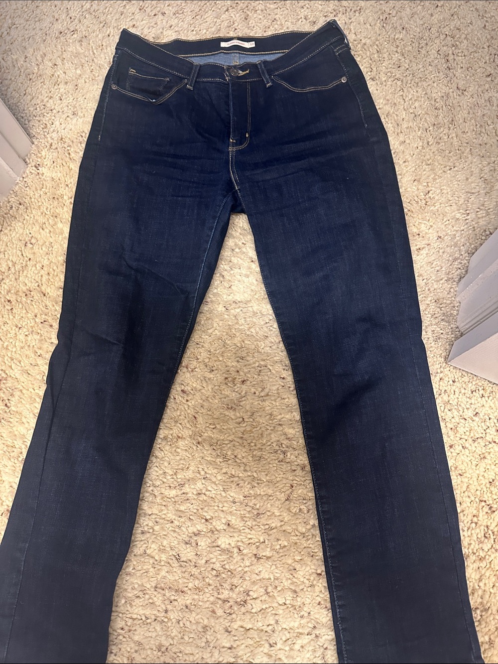 Levi's Women's Straight Leg Jeans in Dark Indigo